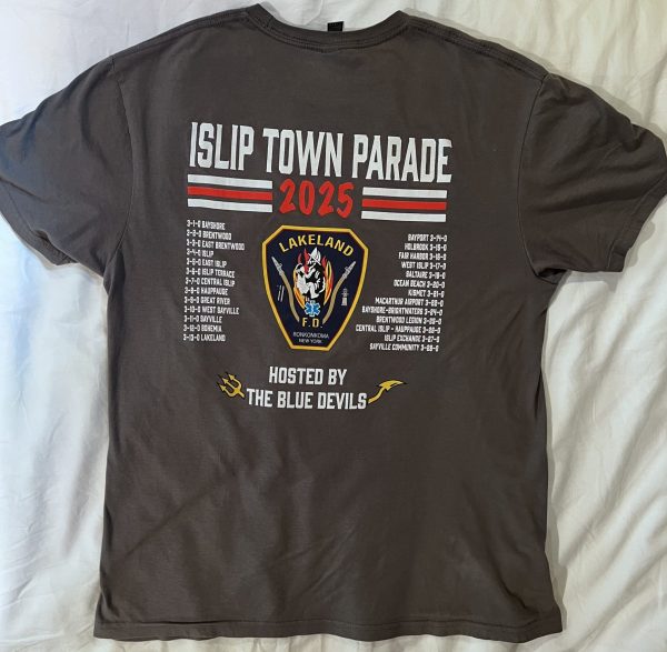 Islip Town Parade T-Shirt - Image 2